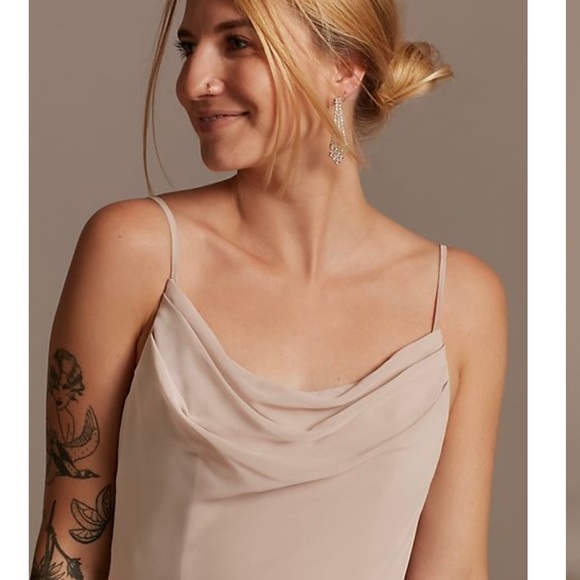 David’s Bridal Size 4 Unaltered Chiffon Wine Wedding Dress - Picture 3 of 3